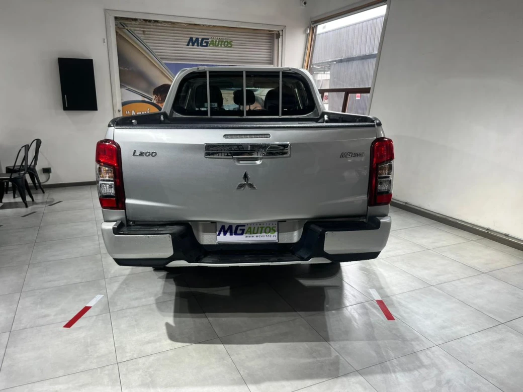 imagen 0 de vehiculo con id 2135